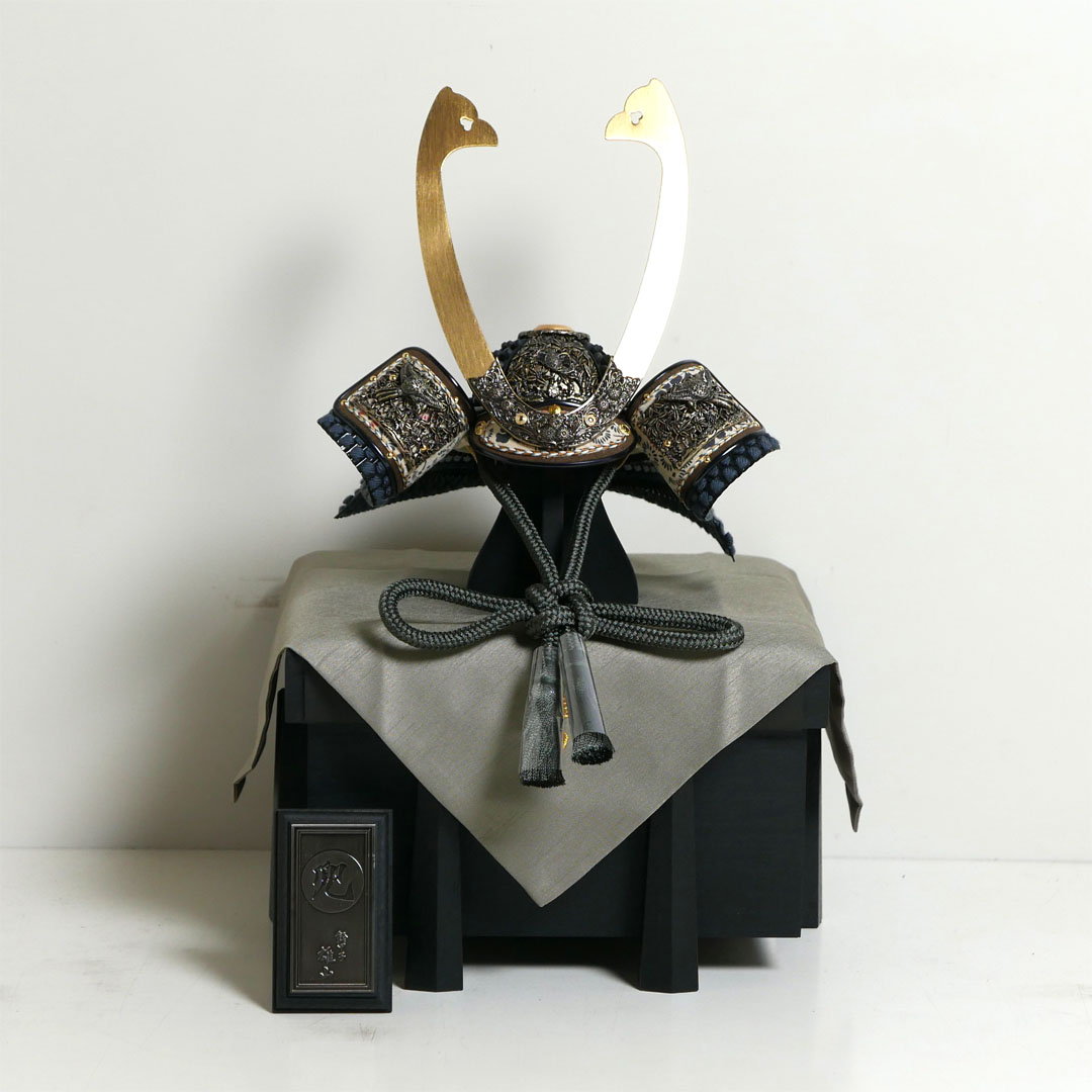 雄山作 無双雀 1/5 奉納兜 黒小札鉄色威 兜単品