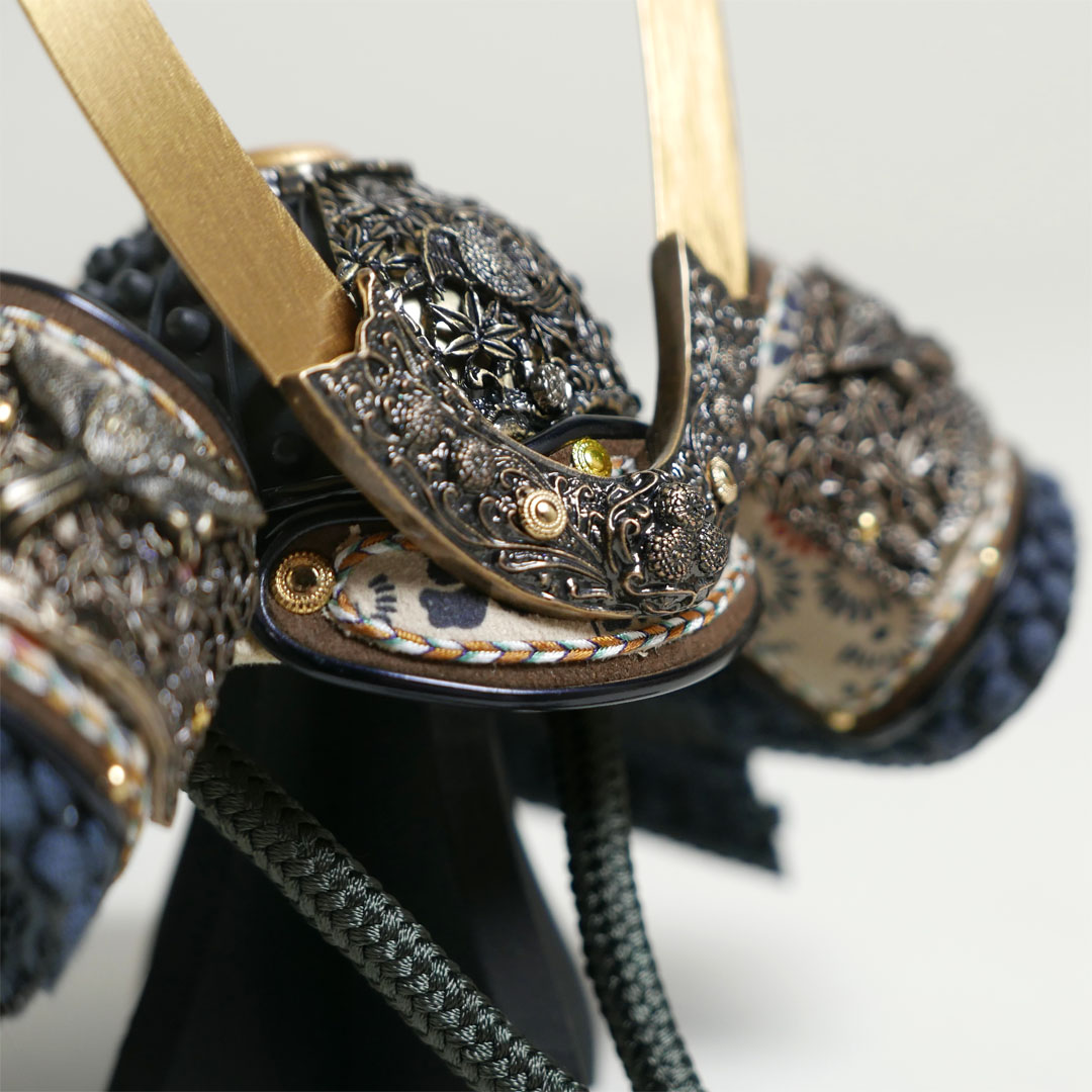 雄山作 無双雀 1/5 奉納兜 黒小札鉄色威 兜単品