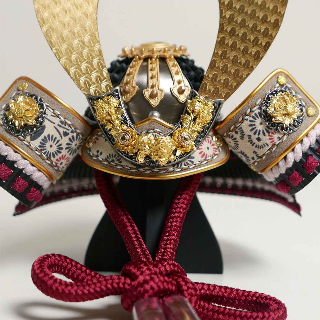 超絶技巧金物 天賦の兜 7号 夢牡丹 黒小札紅梅糸威