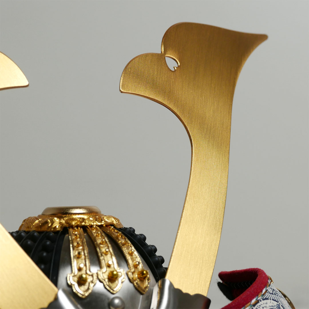 雄山作 甲子之平安兜8号 黒小札茜糸威之兜 兜単品