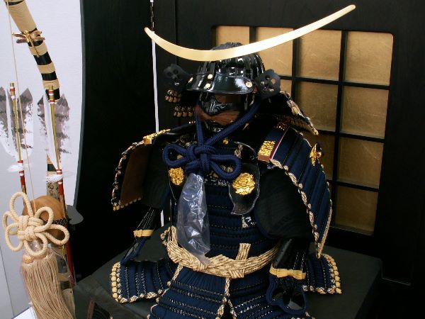 伊達政宗弦月形前立て胴丸鎧7号金格子富士型の五月人形