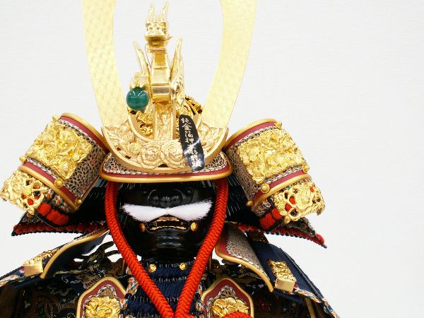 黒小札紺糸威し矧ぎ合わせ鉢大鎧8号金格子富士型の五月人形