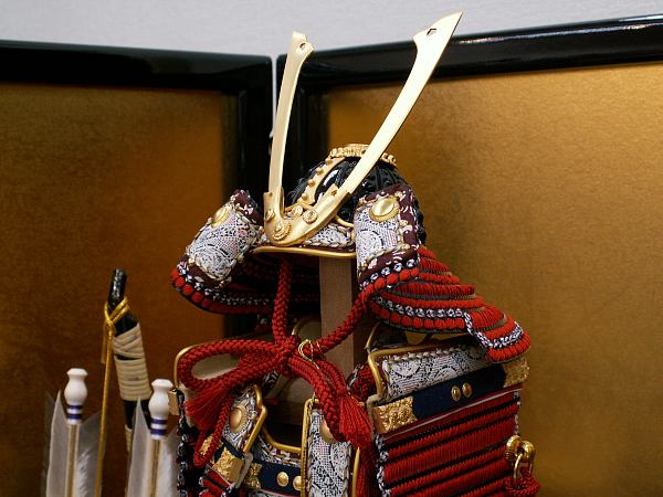 赤糸威本仕立て大鎧1/6サイズの五月人形【限定品】